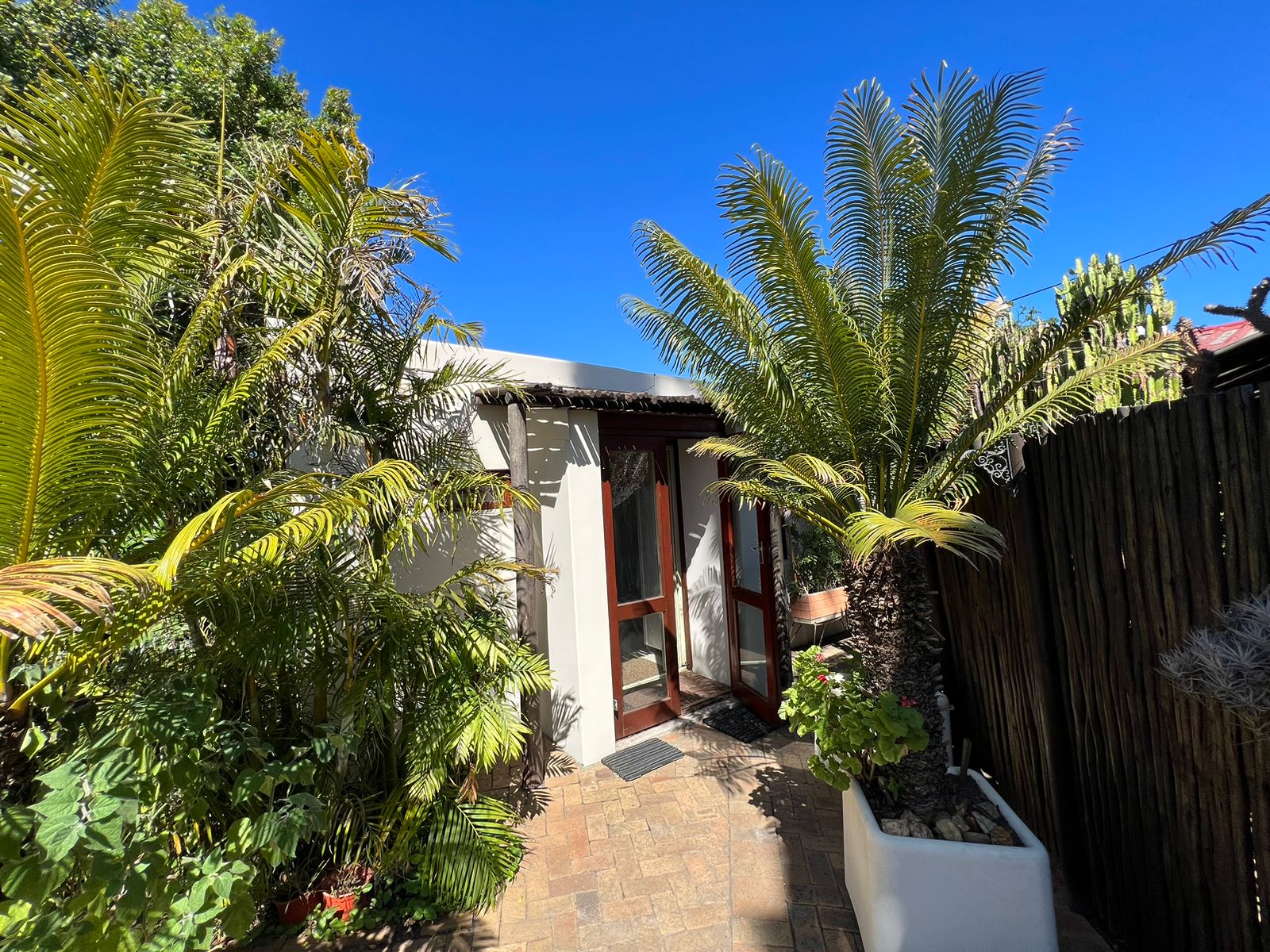 5 Bedroom Property for Sale in Goodwood Park Western Cape